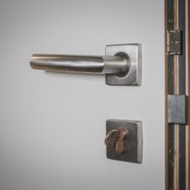 Bezpečnostní dveře do bytu